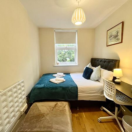 Metropolitan Coziness Private Bedrooms In Euston Station 161 ロンドン エクステリア 写真