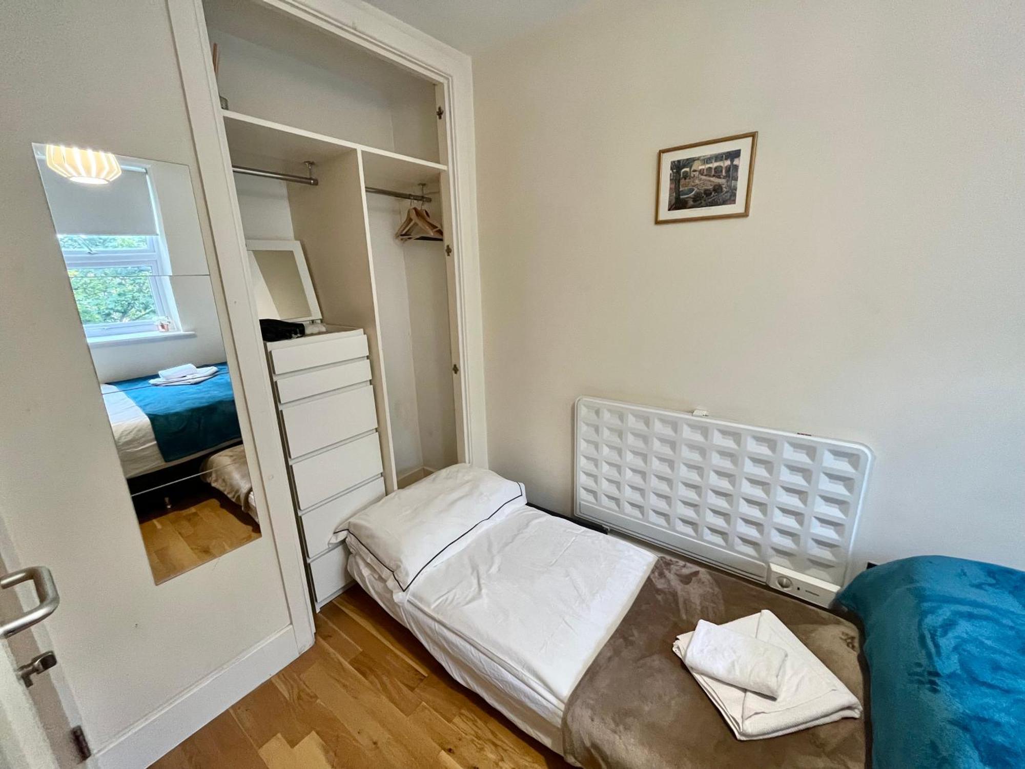 Metropolitan Coziness Private Bedrooms In Euston Station 161 ロンドン エクステリア 写真