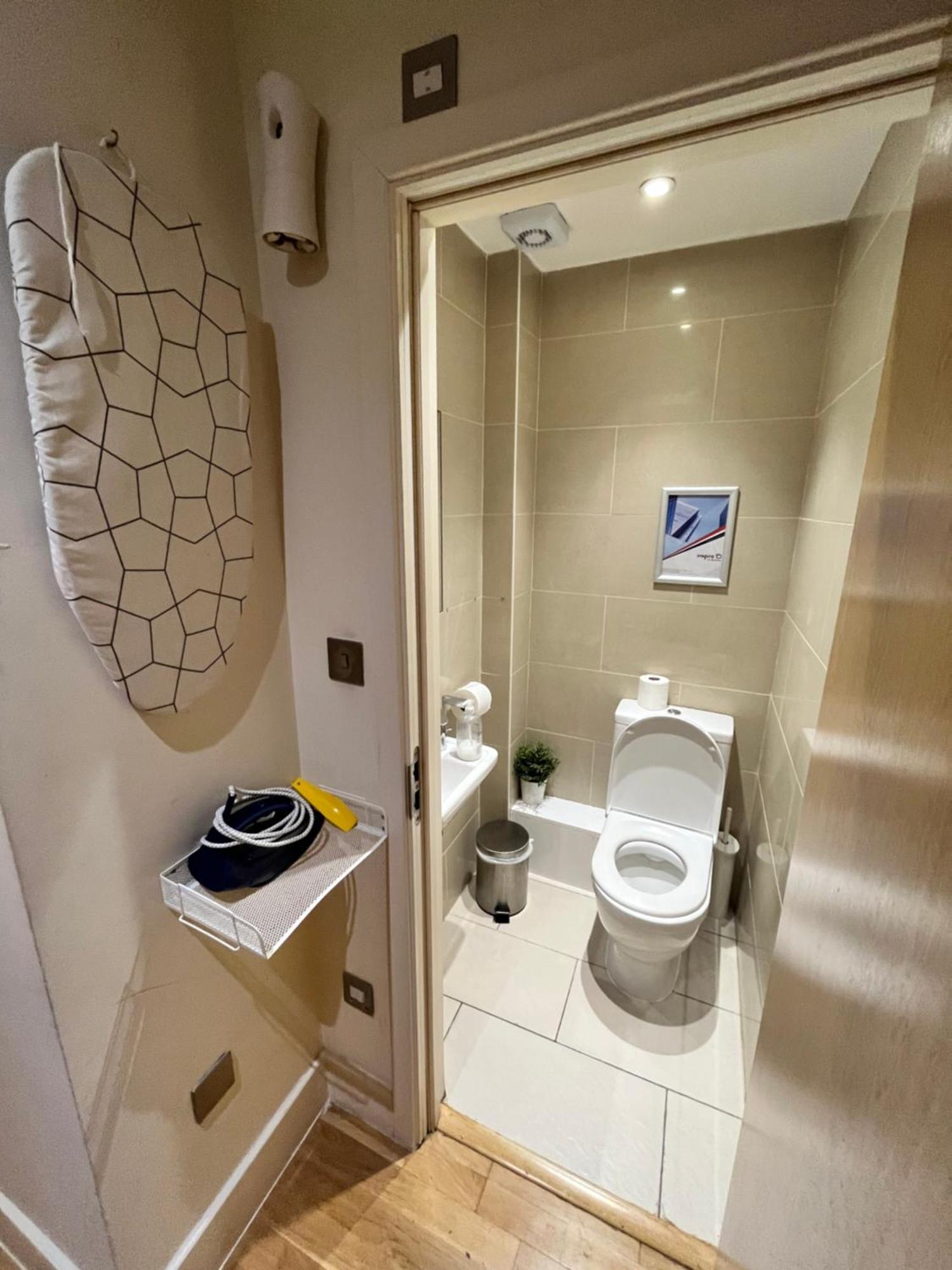 Metropolitan Coziness Private Bedrooms In Euston Station 161 ロンドン エクステリア 写真