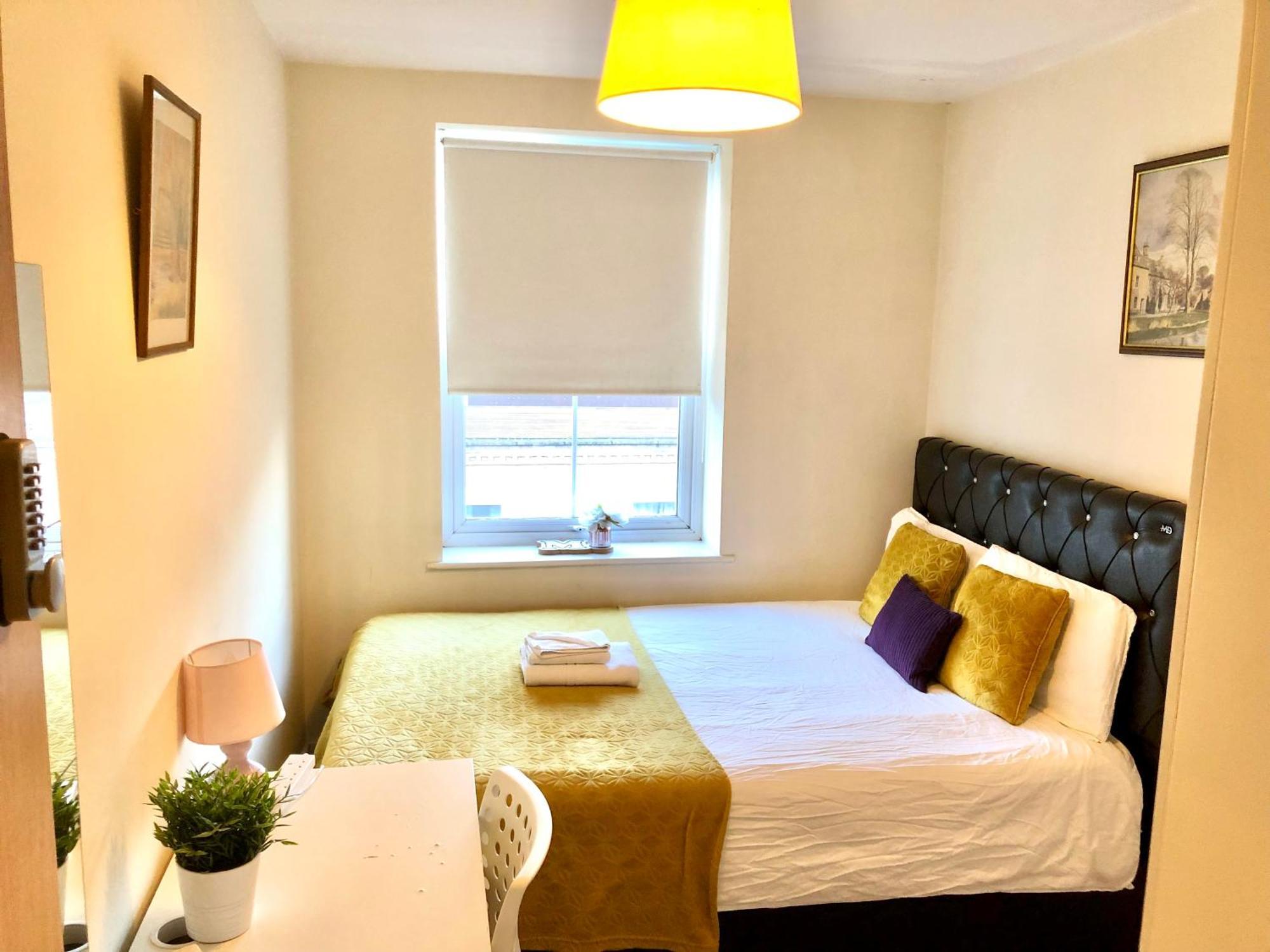 Metropolitan Coziness Private Bedrooms In Euston Station 161 ロンドン エクステリア 写真