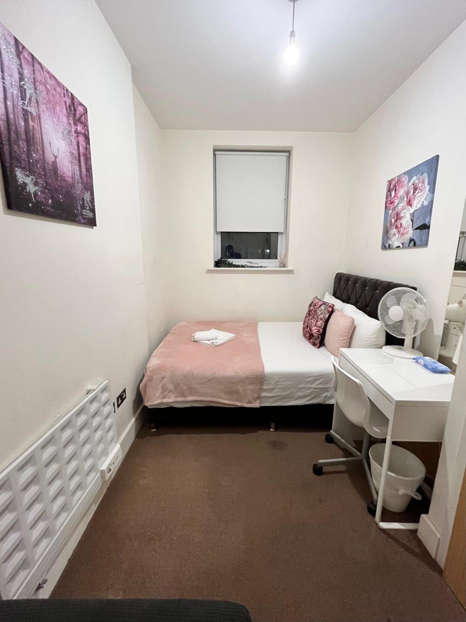 Metropolitan Coziness Private Bedrooms In Euston Station 161 ロンドン エクステリア 写真