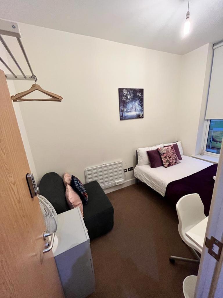 Metropolitan Coziness Private Bedrooms In Euston Station 161 ロンドン エクステリア 写真